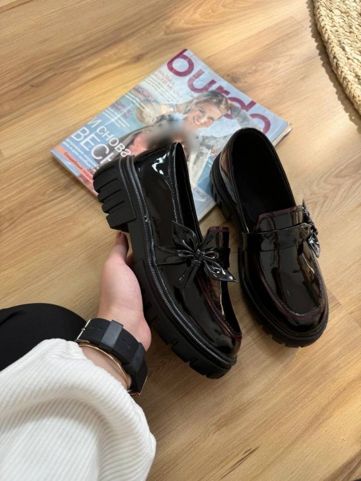 #_کالج   مدل پاپیون🎀🎀 پاخوری شیک  در دو رویه  چرم بیاله و ورنی            زیره بتا    size:37 ta 40   ✅قالب  استاندارد
