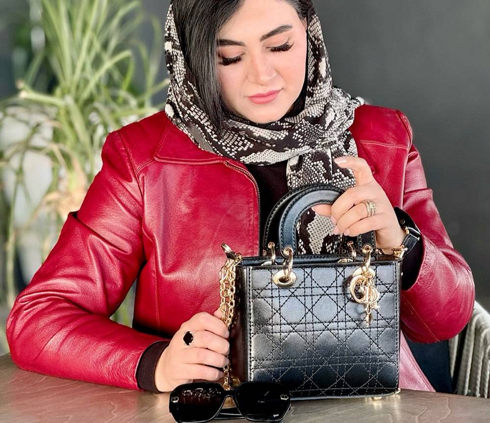 کیف مجلسی دُرا ورنی   مشکی   آزاد حدود 19*15
