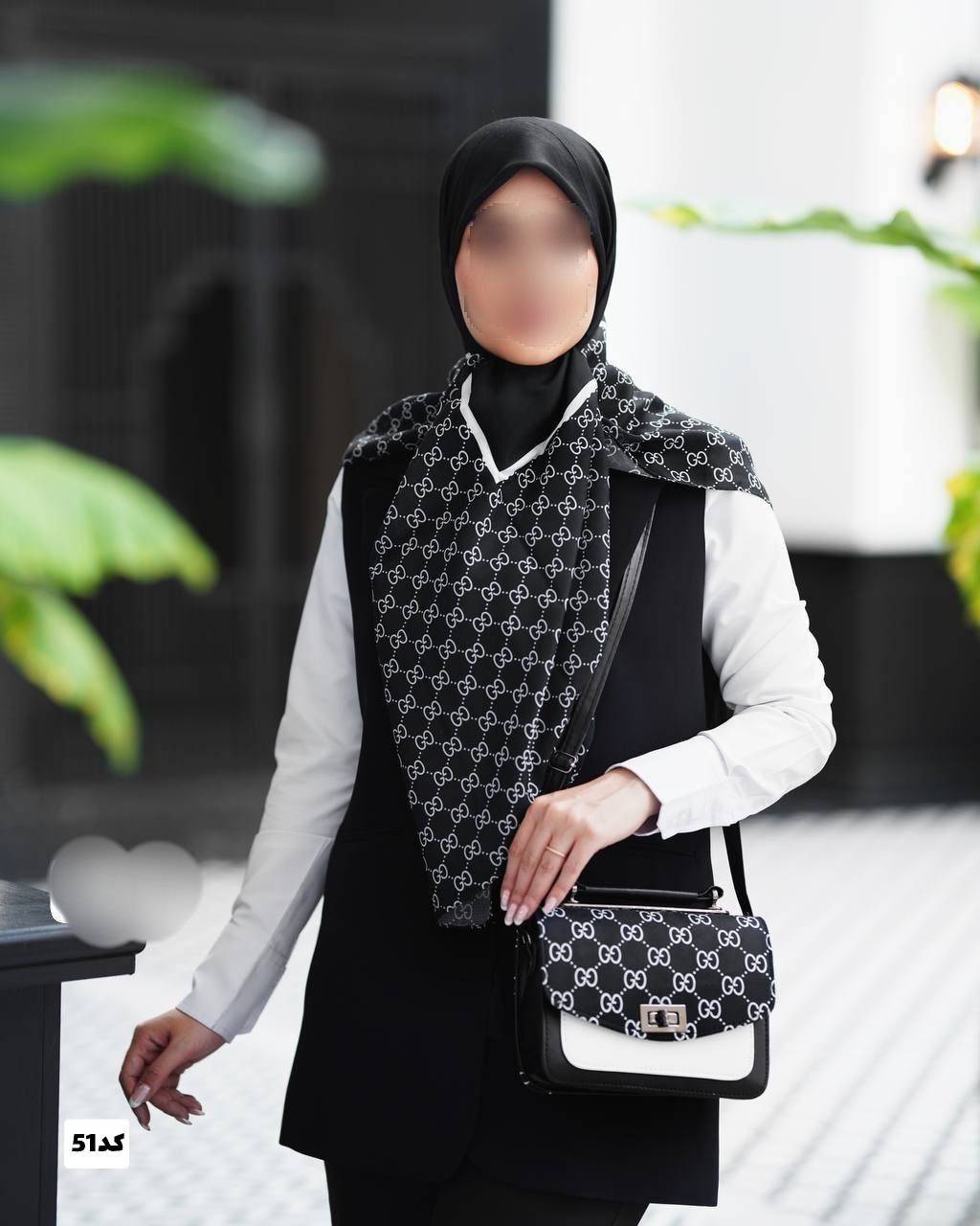 ست کیف و روسری گوچی  قواره روسری ها۱۳۰سایز کیف ها۱۷×۲۳