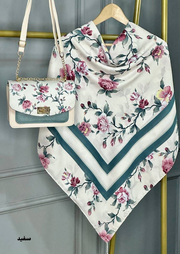 ست کیف روسری گلفام جنس : کیف:ترکیبی از پارچه مخمل و چرم صنعتی ،جنس روسری: نخی منگوله دار رنگ بندی : مشکی, سورمه ای, سبز, سفید سایز ها : قواره روسری ها۱۳۰سایز کیف ها۱۷×۲۳ارسال ۷روز کاری