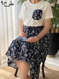 تیشرت و دامن جنس : تیشرت پنبه درجه یک دامن تمام نخ رنگ بندی : مشکی, سبز, سفید, سرخابی, سورمه ای, نارنجی سایز ها : فری 36/46 ارسال ۷روز کاری