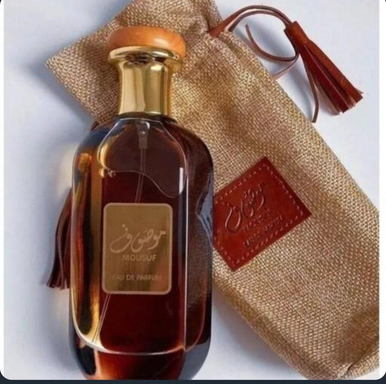 عطر ادکلن موصوف قهوه ای ارض الزعفران MOUSUF برند ارض الزعفران حجم 100 میل جنسیت زنانه و مردانه رایحه گرم و تلخ کمی شیرین فصل فصول سرد کشورسازنده امارات ارسال ۵روز کاری